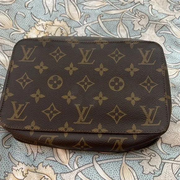 Louis Vuitton Large Jewelry pouch or travel pouch